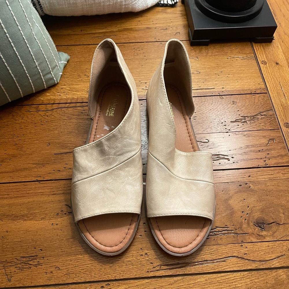 Catherine Malandrino Cream Open-Toe Mules Women’s Size 9